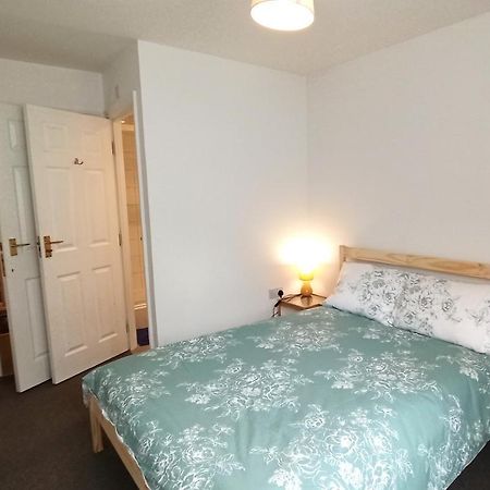 Bright, Chilled Ensuite Db Room In A Shared Flat! Londres Exterior foto